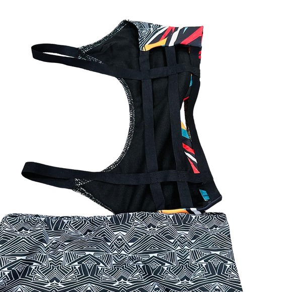 NEW Free People Onzie Ritual Legging Bra SET. Size Medium (fits like a SM/XSM). - Picture 15 of 16